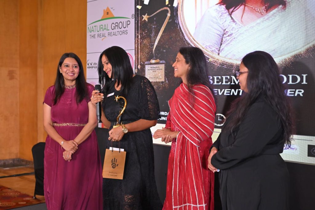seema-modi-founder-kalakriti-achievers-award (2)