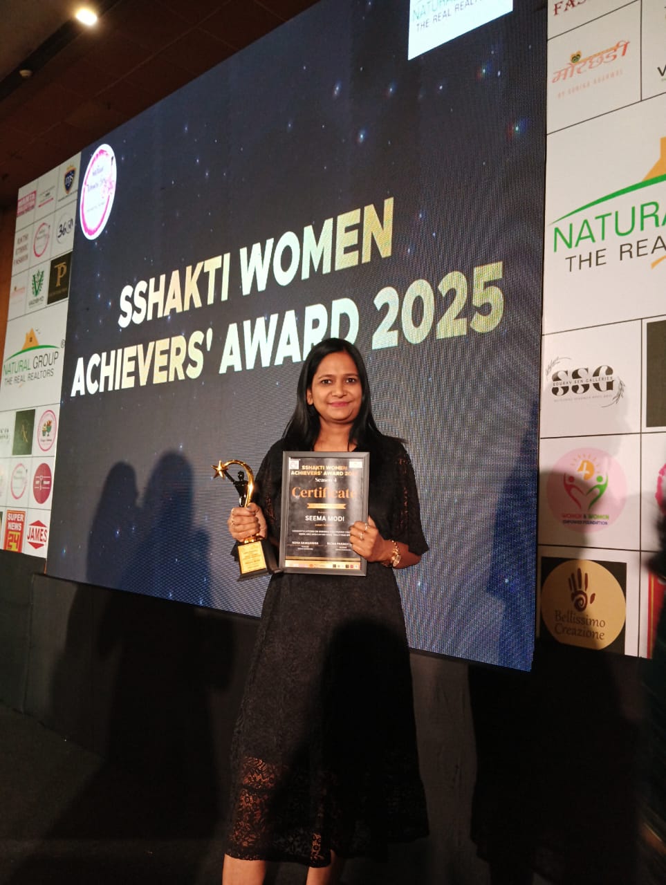 Seema Modi Kalakriti Founded Awarded