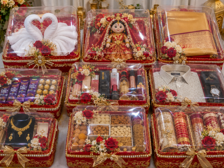 Traditional Bengali Tatha Packing Styles for Wedding Functions